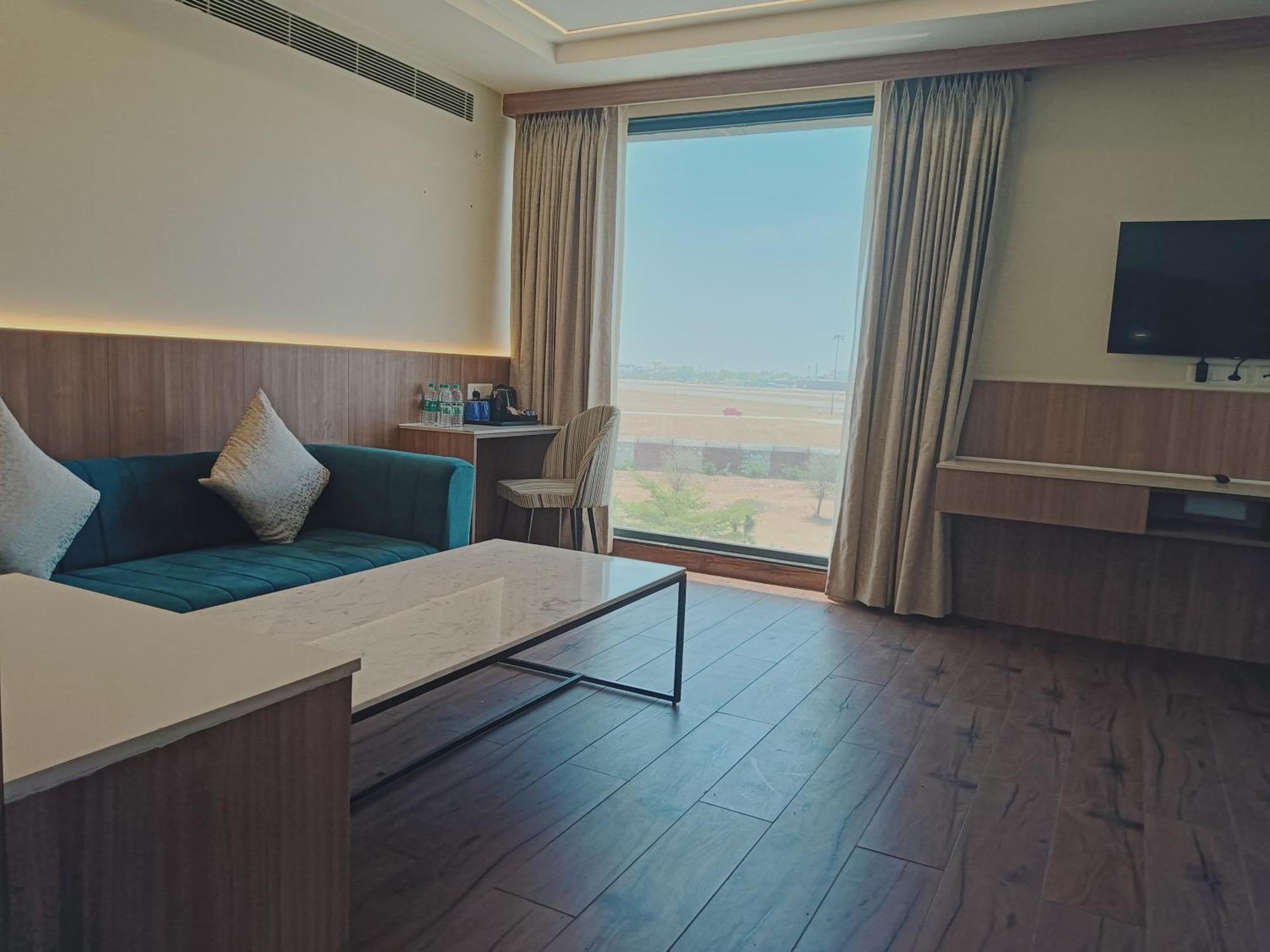 Cilantro Comfort Džajpur Exteriér fotografie